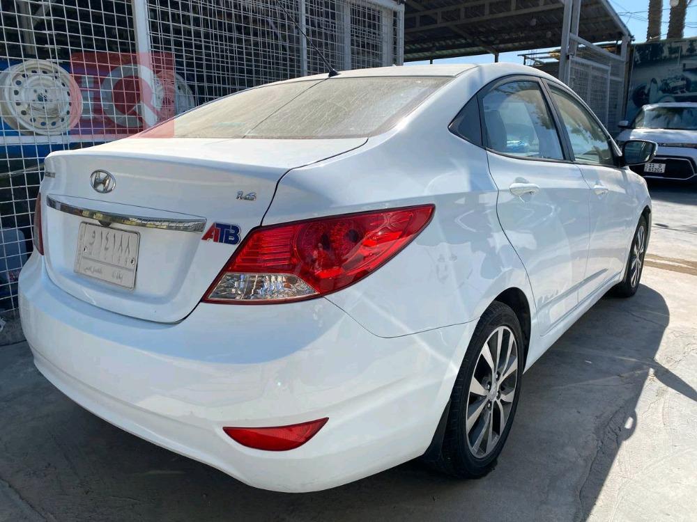 Hyundai Accent